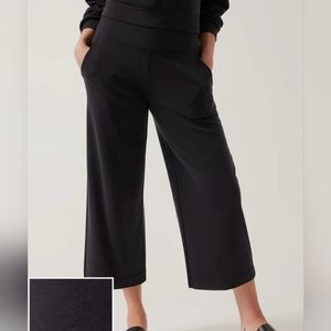 NWT Athleta Seasoft Wide Crop 3/4 Leg Pantalon Black XL
